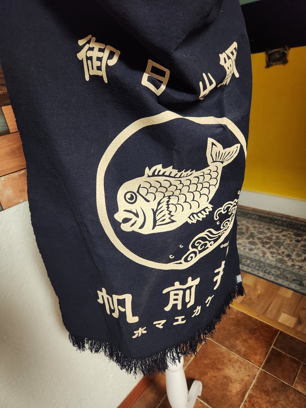 Authentic Anything Japan Heavyweight Maekake Apron - Lucky Tai Fish Graphic - Picture 2 of 7